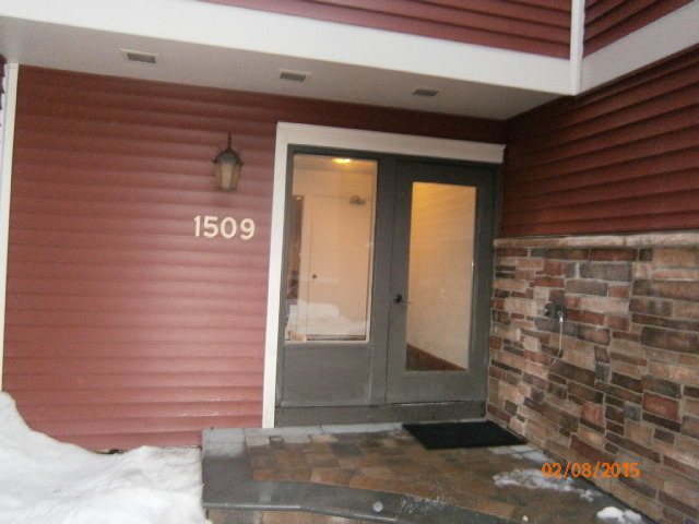 1509 South County Farm Road, Unit 14 Wheaton, IL 60189 - Photo 2 of 12