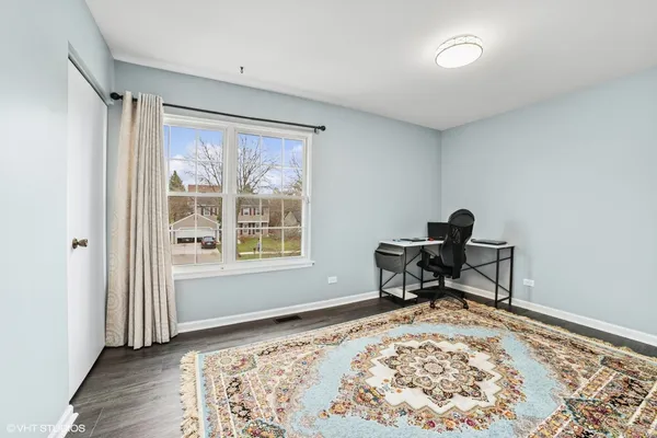 $460,000 | 18 Ascot Lane, Streamwood, IL 60107