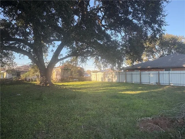 $24,500 | 2500 Kenneth Drive, Violet, LA 70092