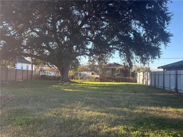 $24,500 | 2500 Kenneth Drive, Violet, LA 70092