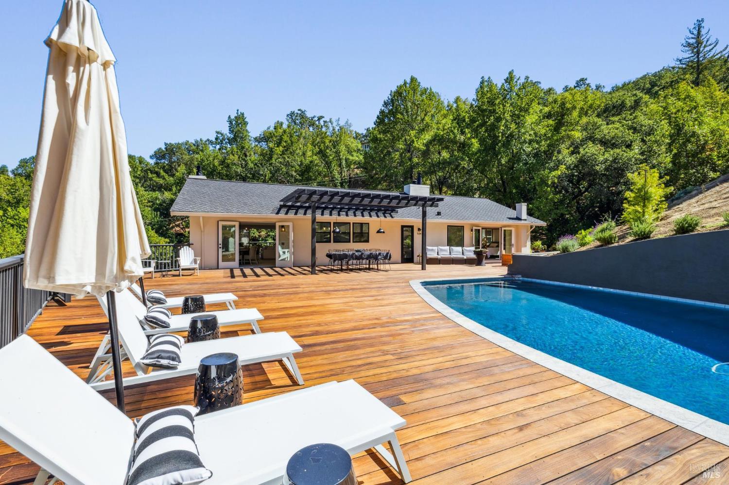 31 Indian Road San Rafael, CA 94903 - Photo 2 of 2