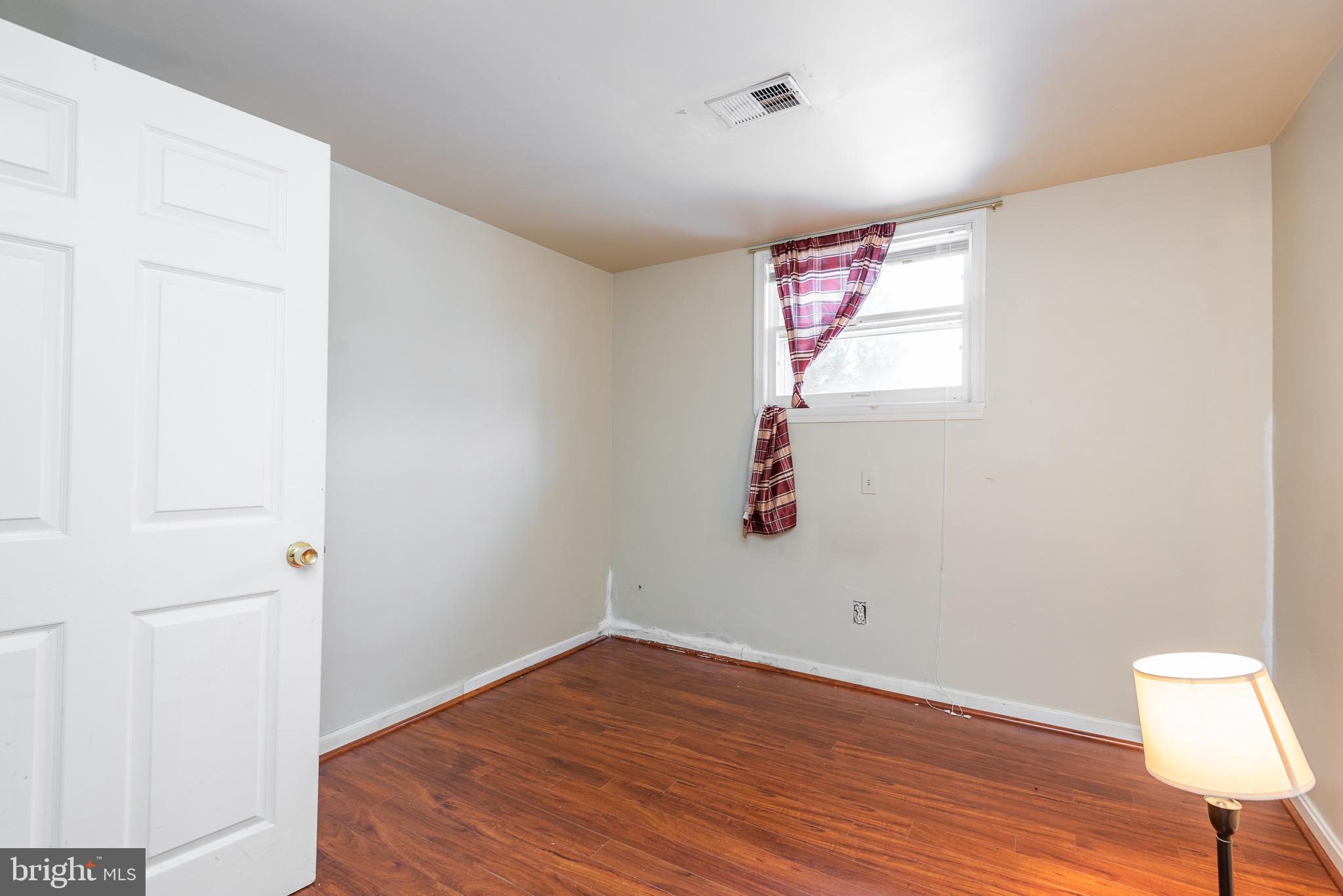 501 South Lee Road Sterling, VA 20164 - Photo 13 of 48 Gallery Image 13