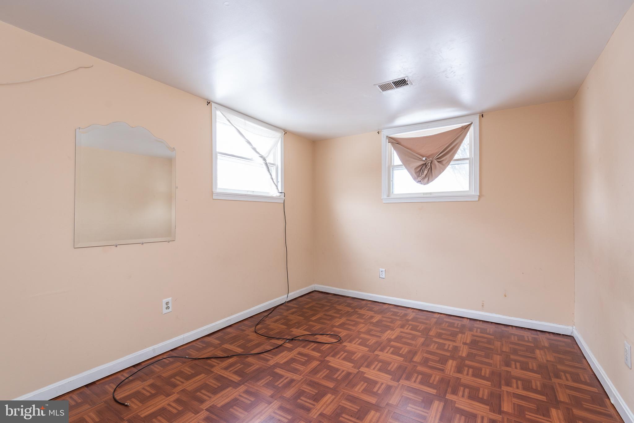 501 South Lee Road Sterling, VA 20164 - Photo 16 of 48 Gallery Image 16