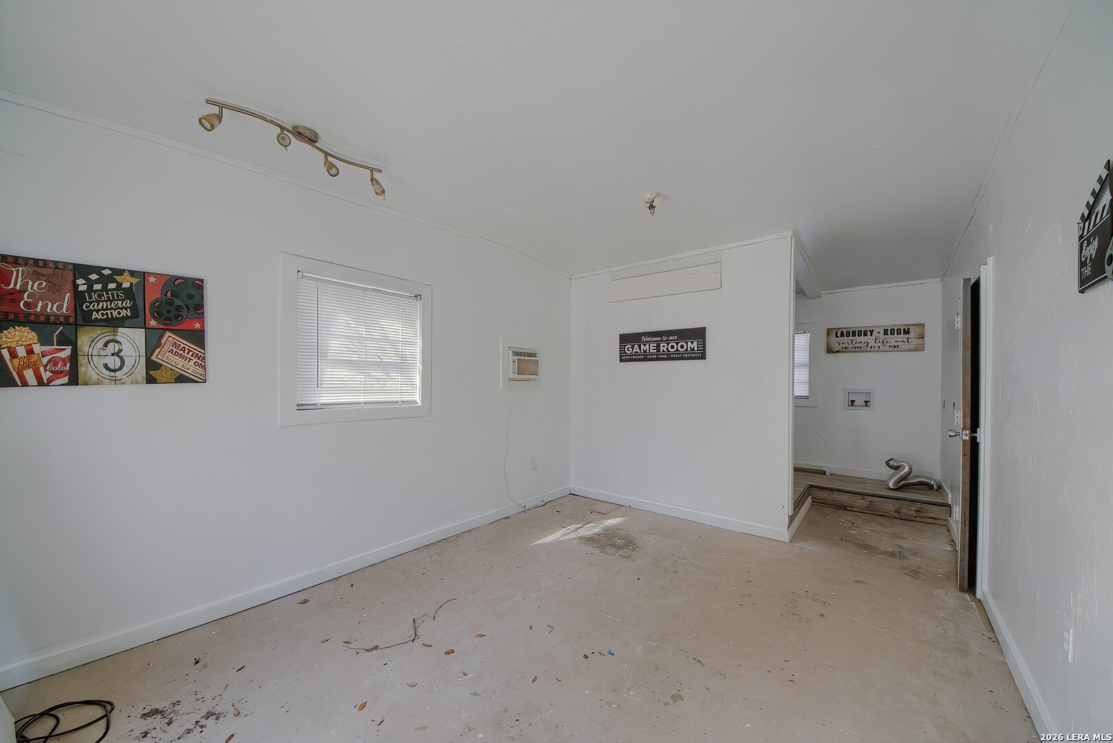 3909 McCall Creek Road Blanco, TX 78606 - Photo 40 of 55 a view of a room with window and closet