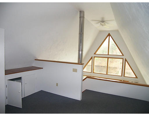 64 Green Road North Brookfield, MA 01535 - Photo 5 of 16 Gallery Image 5