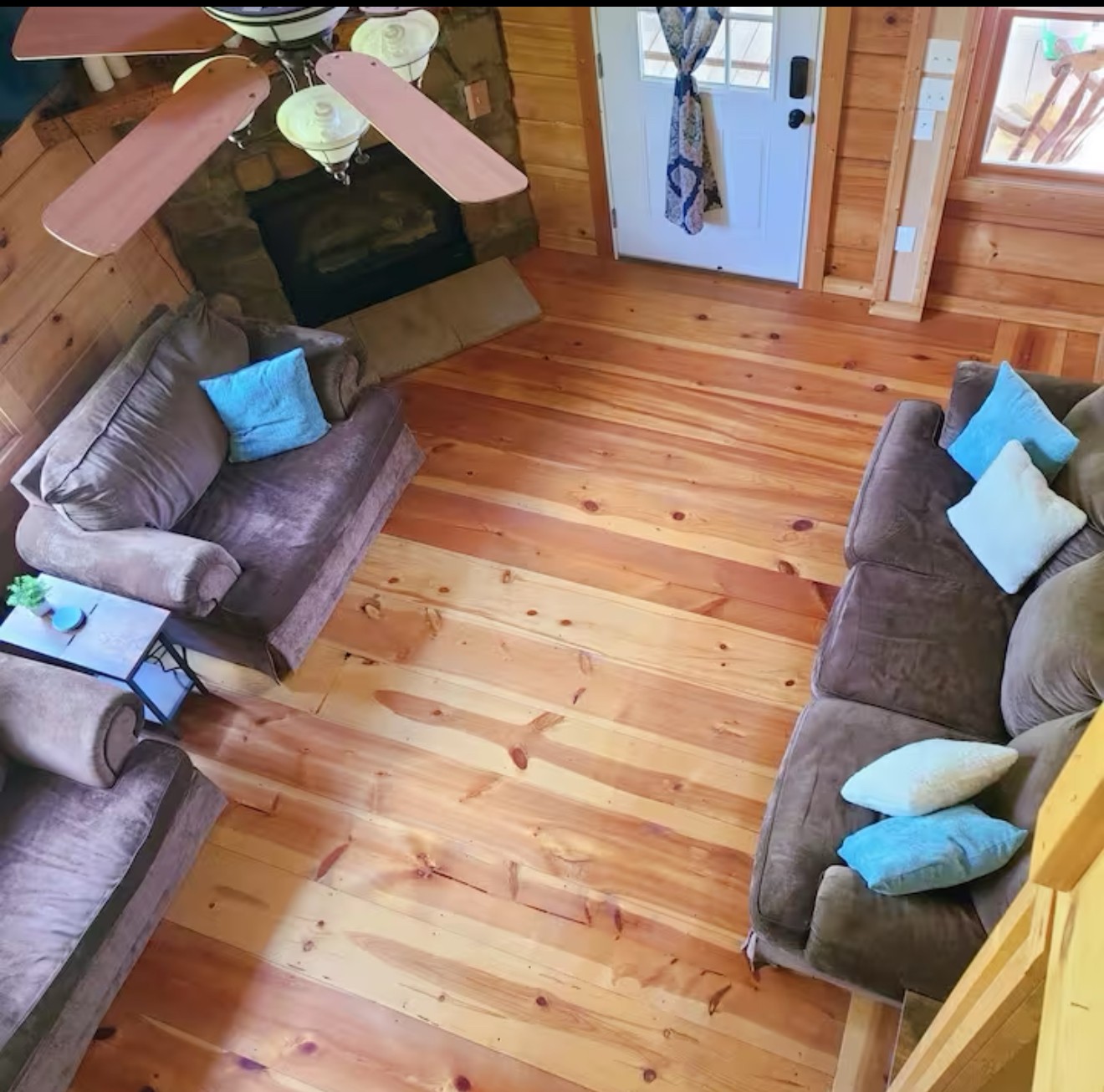 80 Tater Bug Lane Clifton, TN 38425 - Photo 23 of 25 a view of entryway with wooden floor