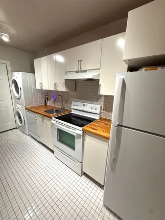 $1,300 | 1915 Binz Street, Unit 1, Houston, TX 77004