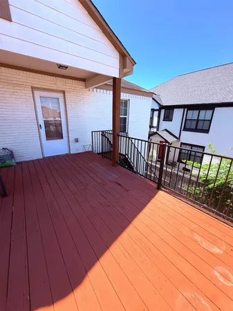 $1,300 | 1915 Binz Street, Unit 1, Houston, TX 77004