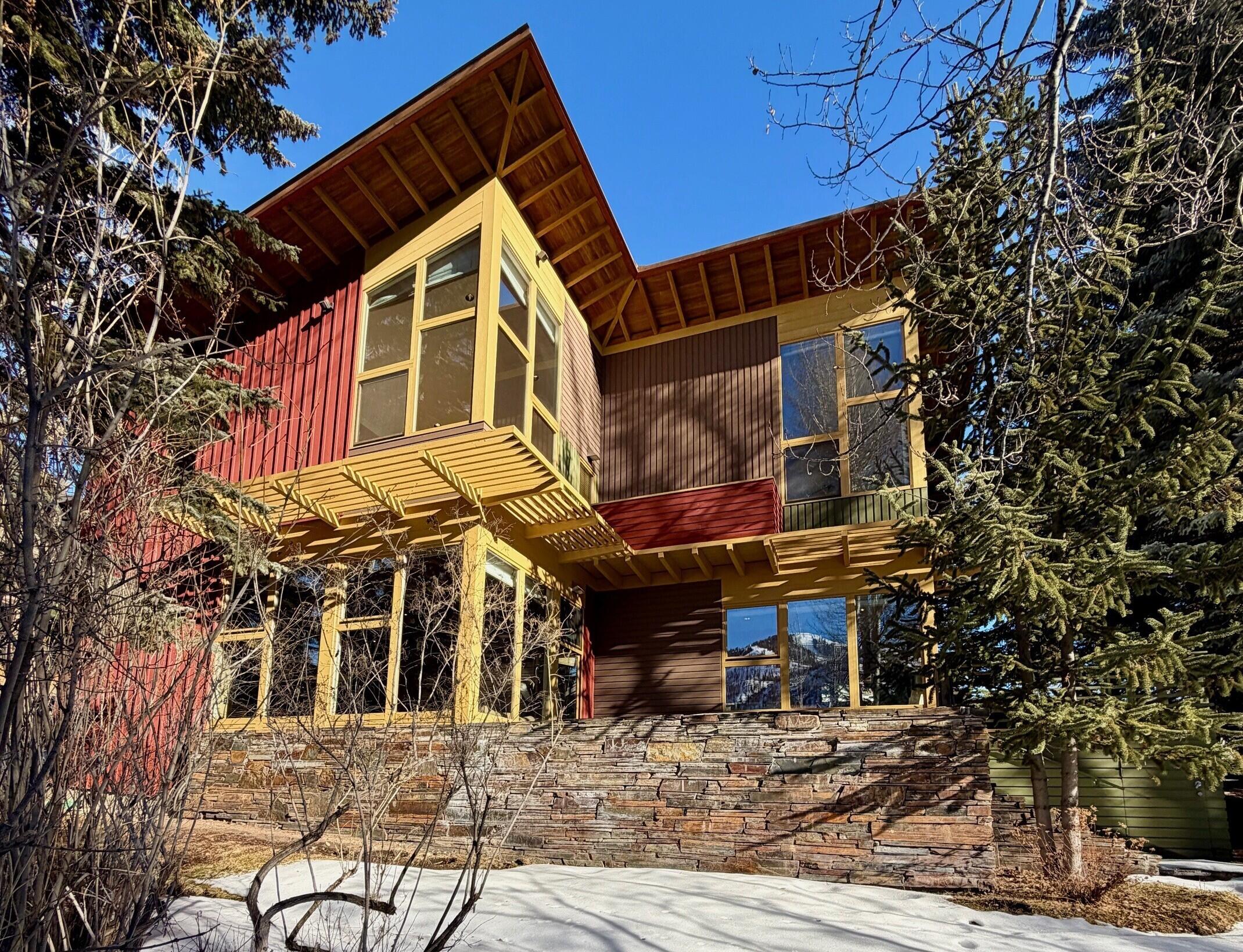 691 Walnut Avenue Ketchum, ID 83340 - Photo 2 of 25 691 Walnut in the Winter