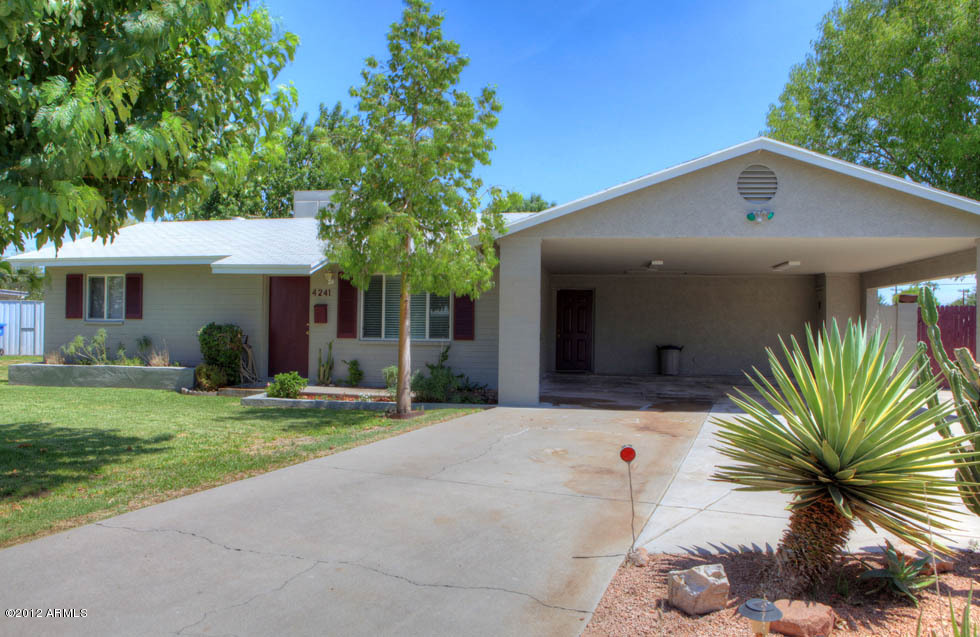4241 East Piccadilly Road Phoenix, AZ 85018 - Photo 1 of 31 Front
