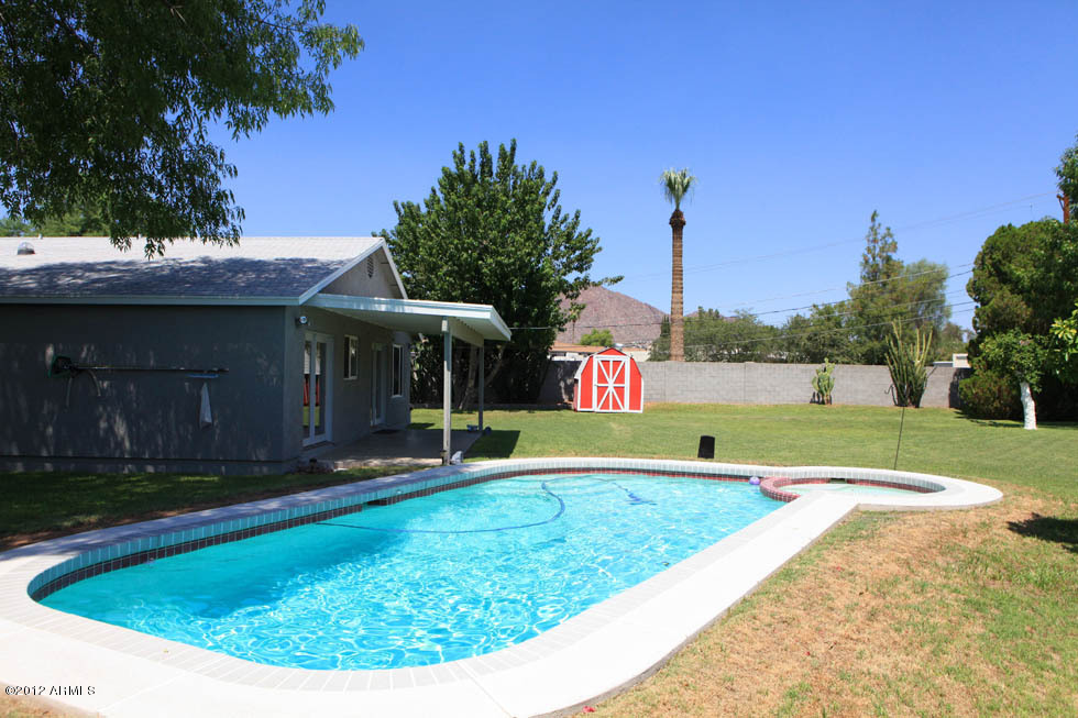 4241 East Piccadilly Road Phoenix, AZ 85018 - Photo 14 of 31 Pool