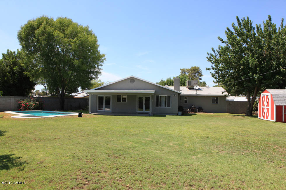 4241 East Piccadilly Road Phoenix, AZ 85018 - Photo 15 of 31 Rear View