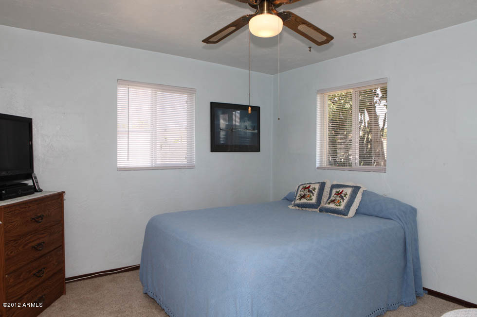 4241 East Piccadilly Road Phoenix, AZ 85018 - Photo 19 of 31 2nd Bedroom