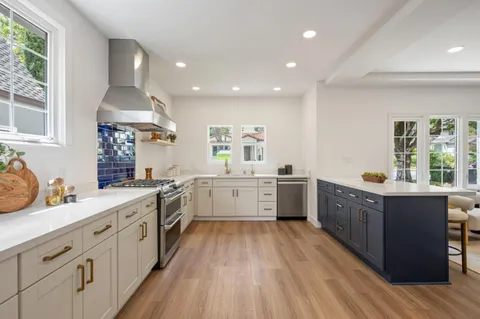 $2,600,000 | 563 Edinburgh Street, San Mateo, CA 94402