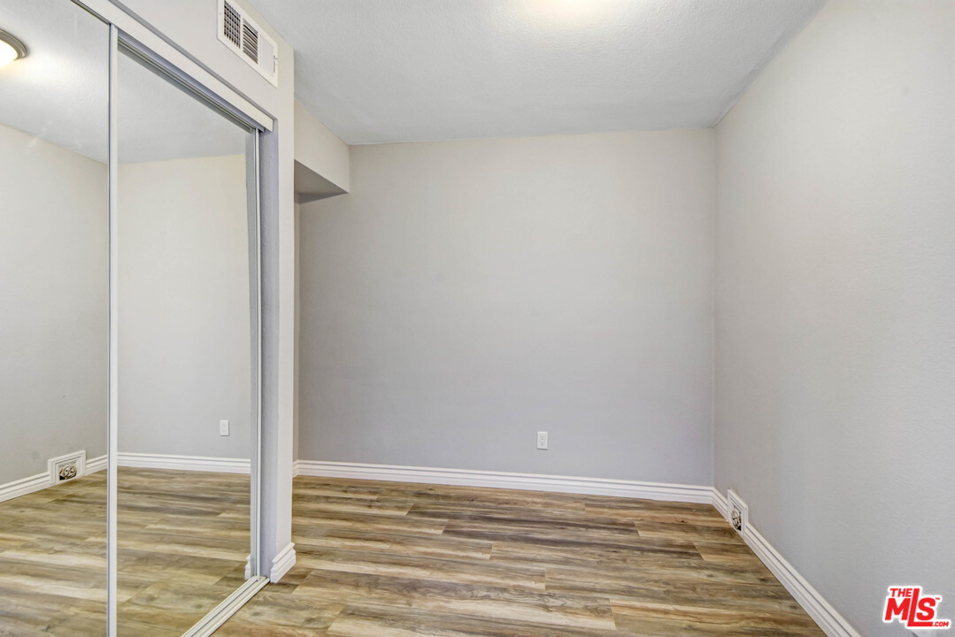 12845 Pawnee Road Apple Valley, CA 92308 - Photo 11 of 17