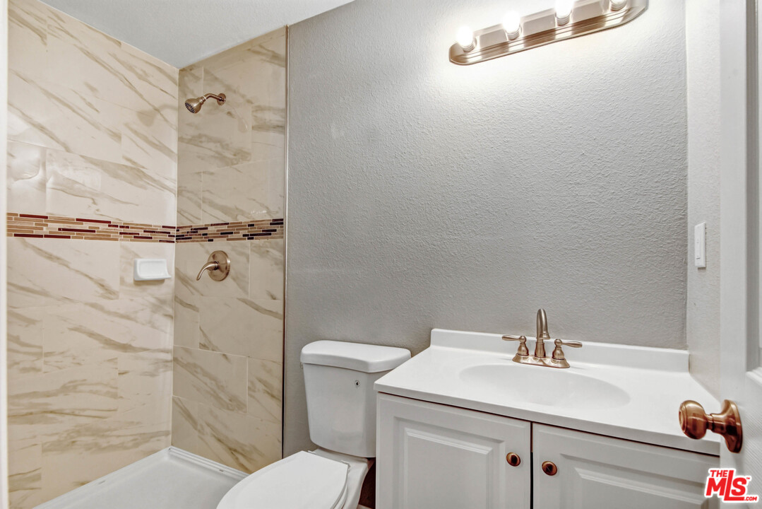 12845 Pawnee Road Apple Valley, CA 92308 - Photo 12 of 17
