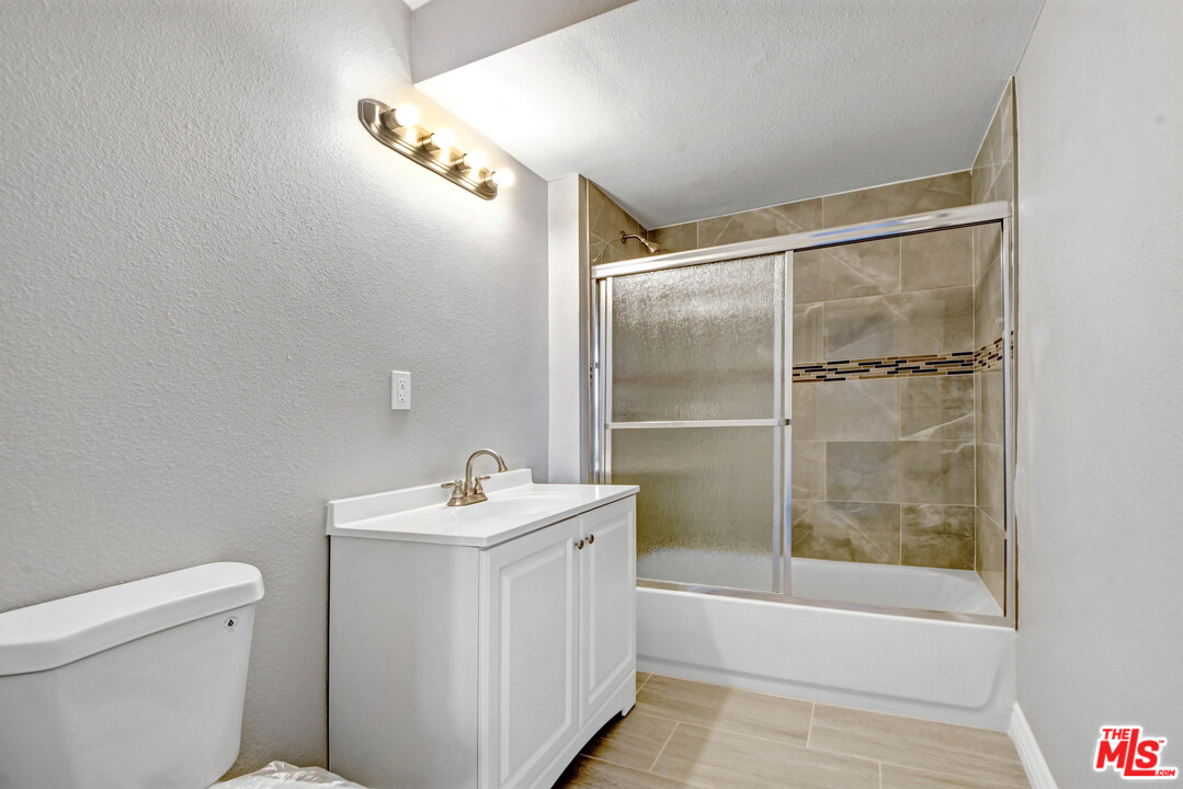 12845 Pawnee Road Apple Valley, CA 92308 - Photo 13 of 17