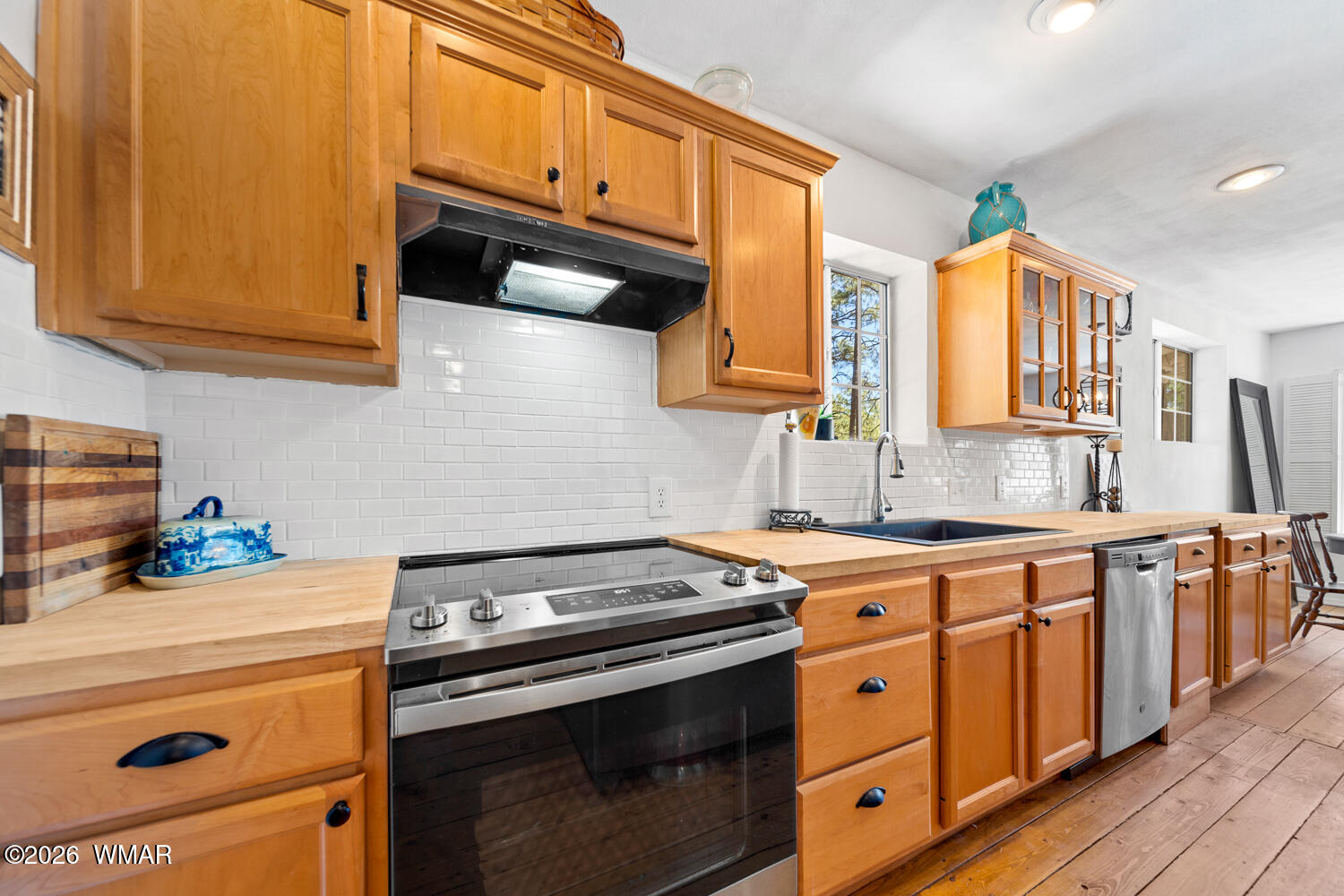 1862 Maryanne Road Show Low, AZ 85901 - Photo 12 of 54
