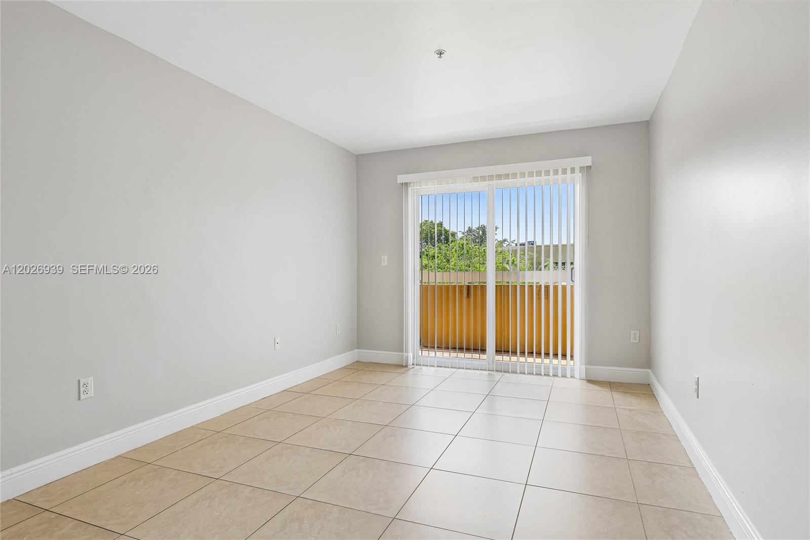 4147 Stirling Road, Unit 504 Dania Beach, FL 33314 - Photo 8 of 18