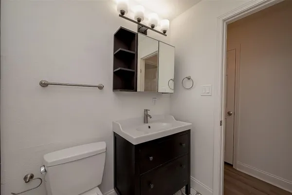$1,850 | 917 Adele Street, Houston, TX 77009