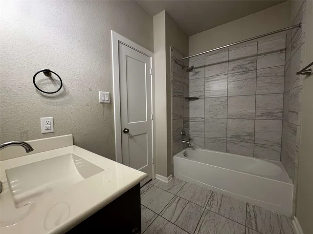 $346,500 | 1542 Rustling Creek Drive, Missouri City, TX 77459