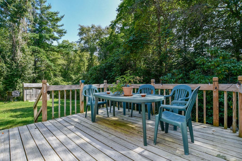375 Point Road Marion, MA 02738 - Photo 8 of 33