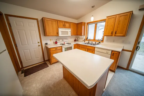 $259,000 | 2104 McQuillan Court Southeast, Rochester, MN 55904