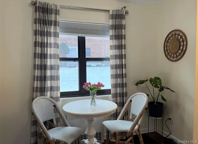 $350,000 | 313 Main Street, Unit B, Roslyn, NY 11576