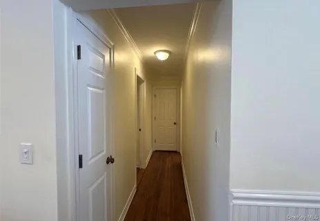 $350,000 | 313 Main Street, Unit B, Roslyn, NY 11576