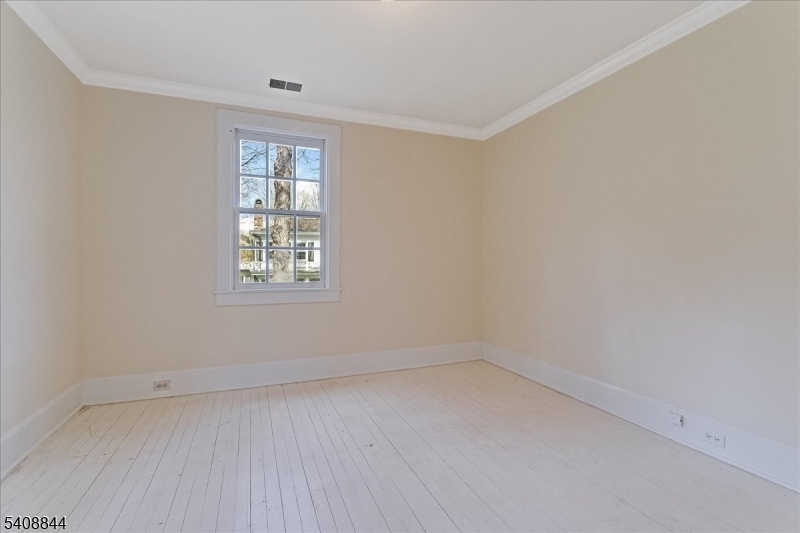 121 Mosle Road Far Hills, NJ 07931 - Photo 24 of 35