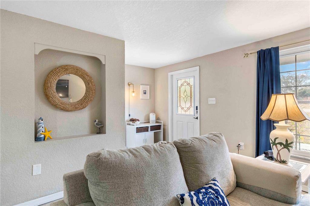 333 Hile Lane Punta Gorda, FL 33982 - Photo 14 of 72 a living room with furniture and a couch