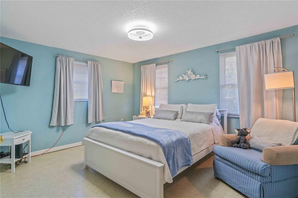 333 Hile Lane Punta Gorda, FL 33982 - Photo 40 of 72 a bedroom with a bed couch and a window