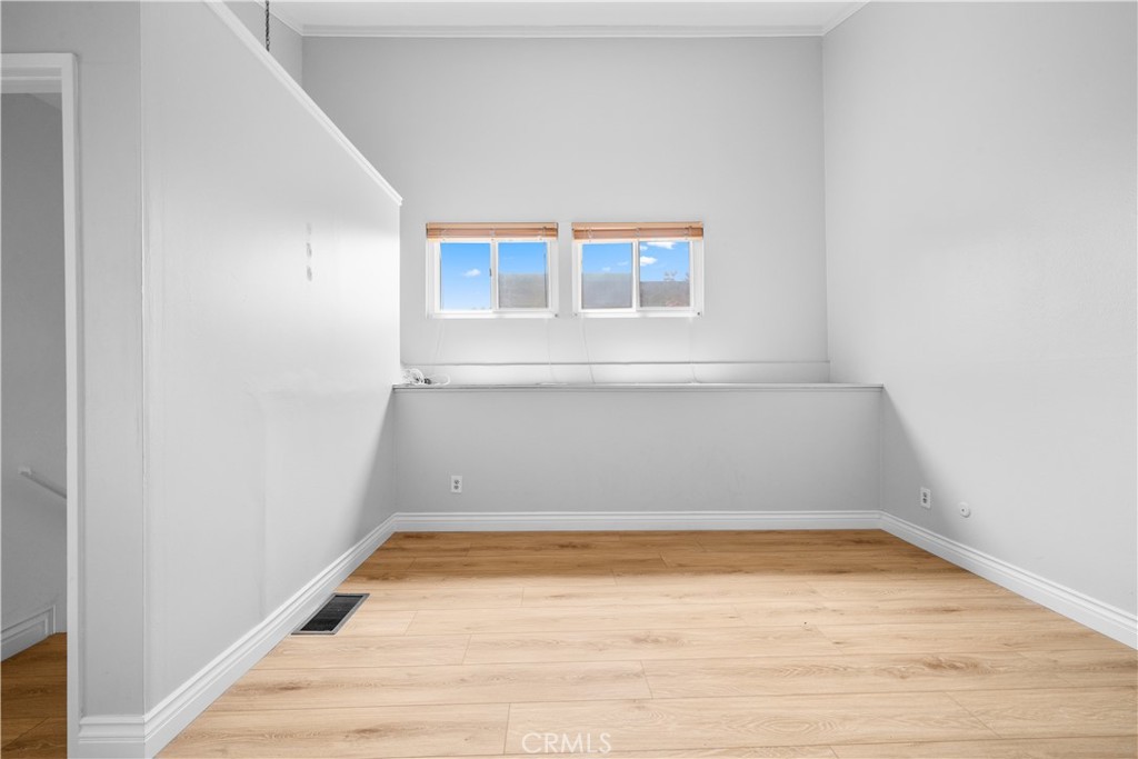 2700 North Brea Boulevard, Unit 24 Fullerton, CA 92835 - Photo 20 of 27 a view of empty room with window