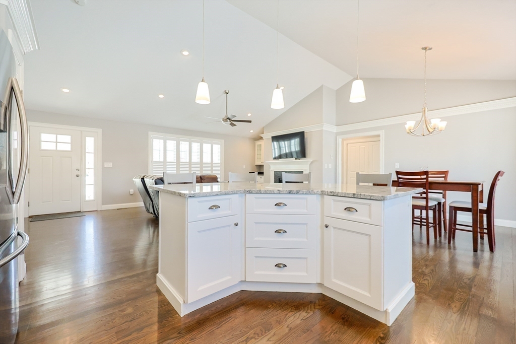 49 Pheasant Hill Road Attleboro, MA 02703 - Photo 10 of 23