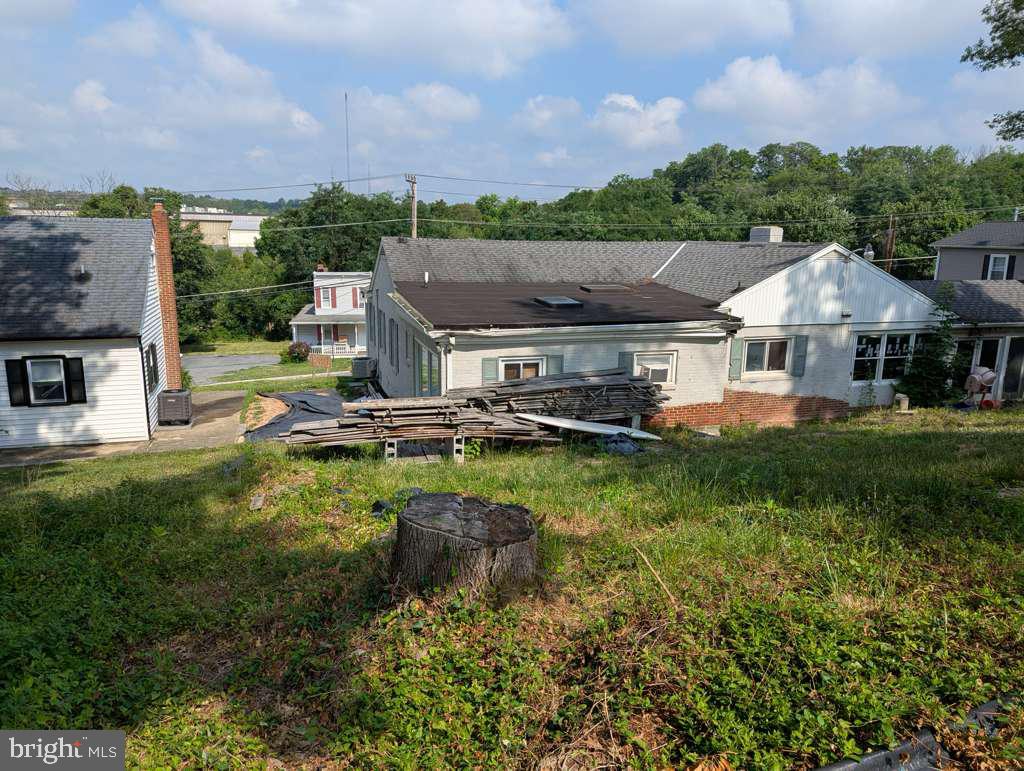 2207 Hammonds Ferry Road Baltimore, MD 21227 - Photo 15 of 22