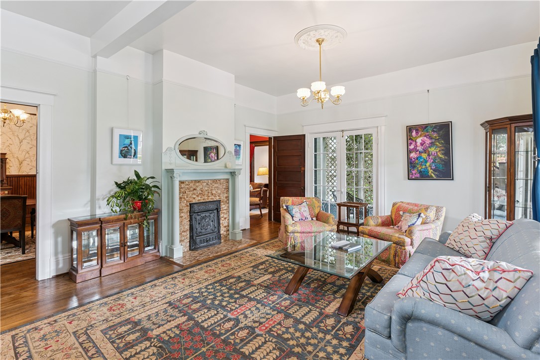 1208 Union Street Brunswick, GA 31520 - Photo 4 of 33