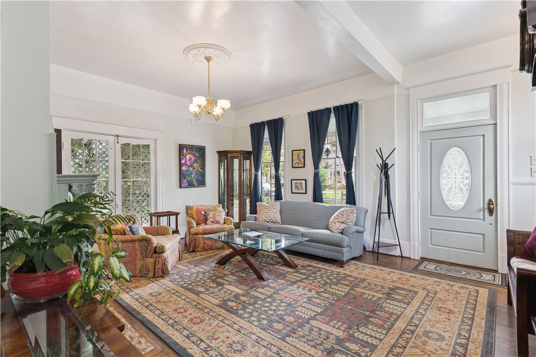 1208 Union Street Brunswick, GA 31520 - Photo 5 of 33