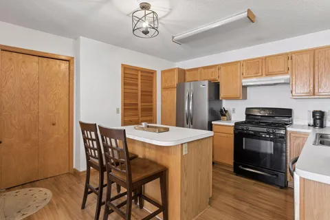 $250,000 | 4125 Ruby Lane, Eagan, MN 55122