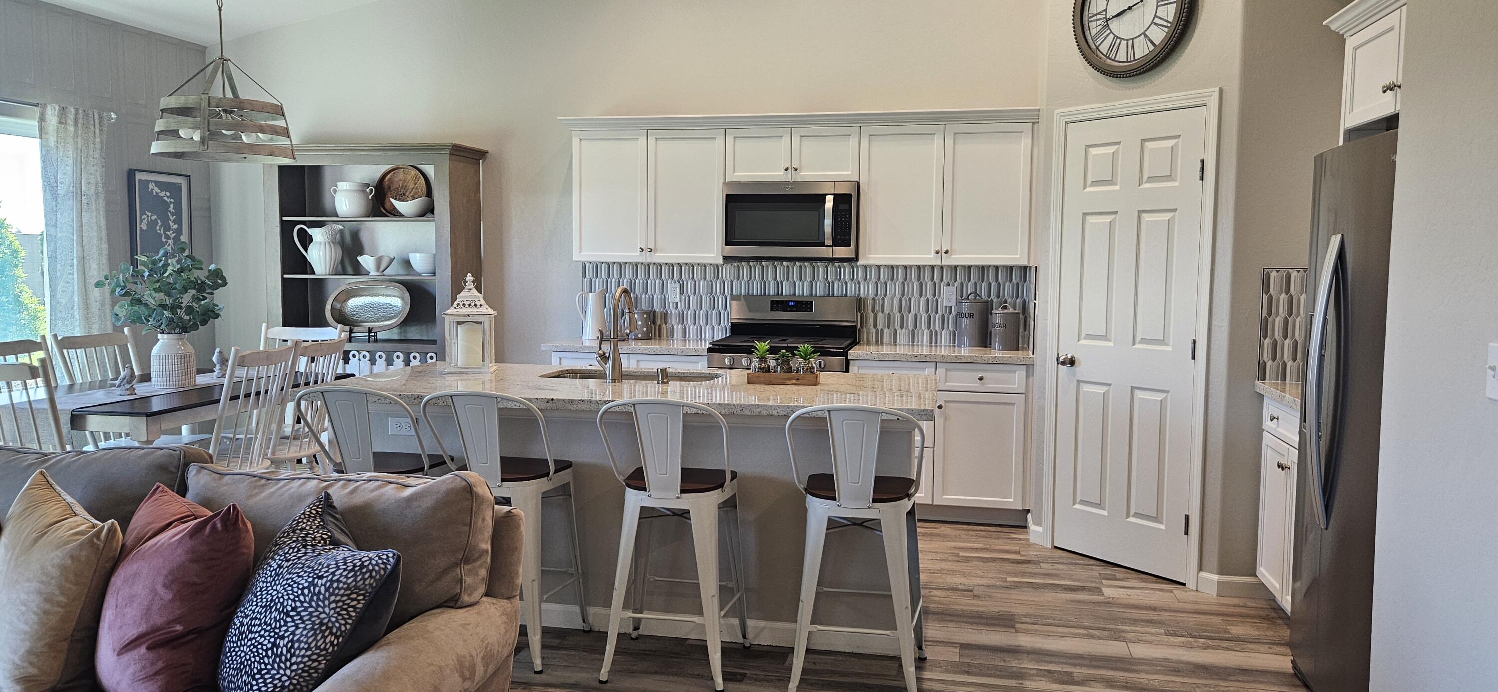321 Hampton Court Exeter, CA 93221 - Photo 3 of 4 Model Kitchen Photo