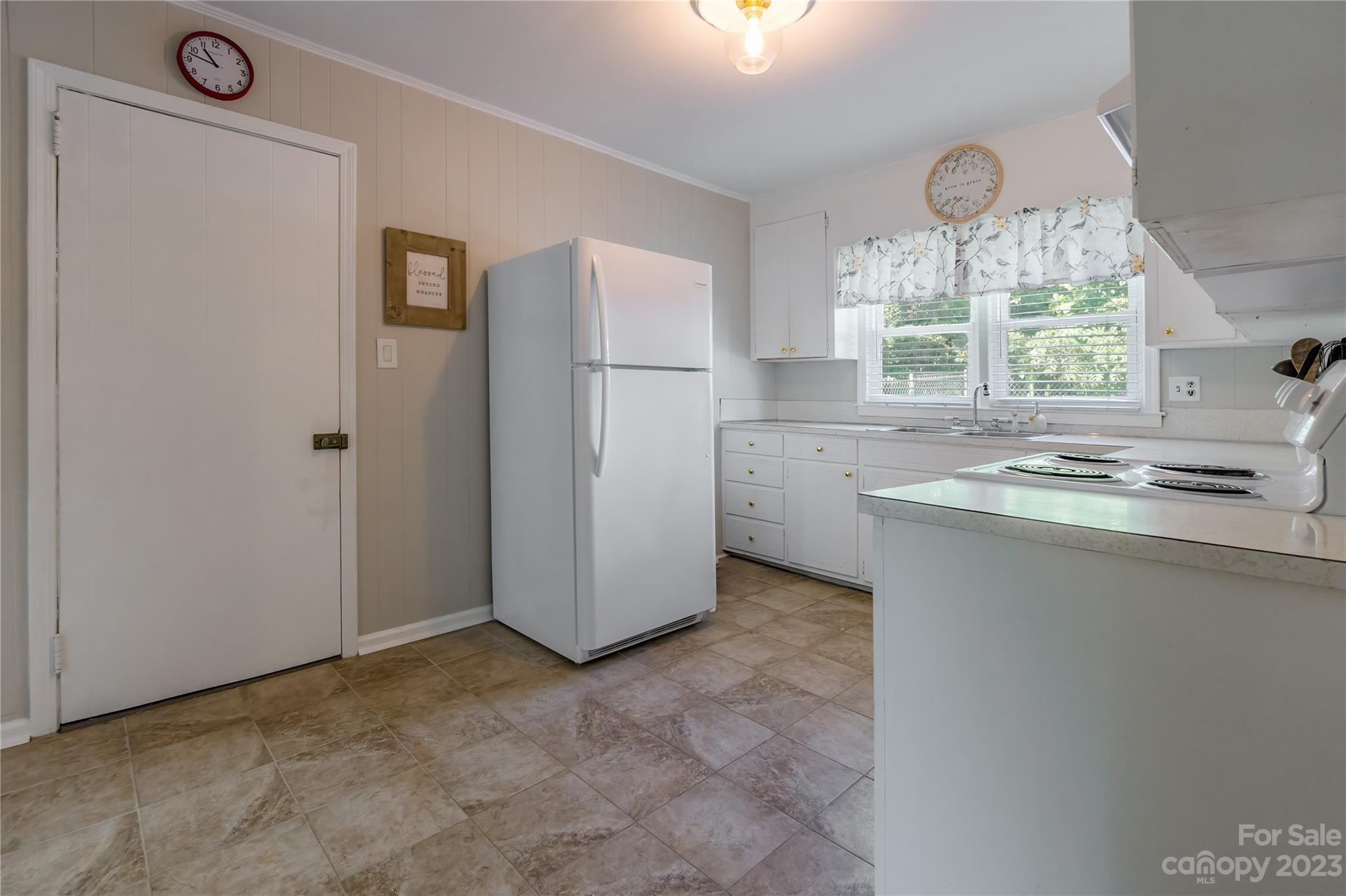 112 Benfield Road Kings Mountain, NC 28086 - Photo 6 of 21 Gallery Image 6