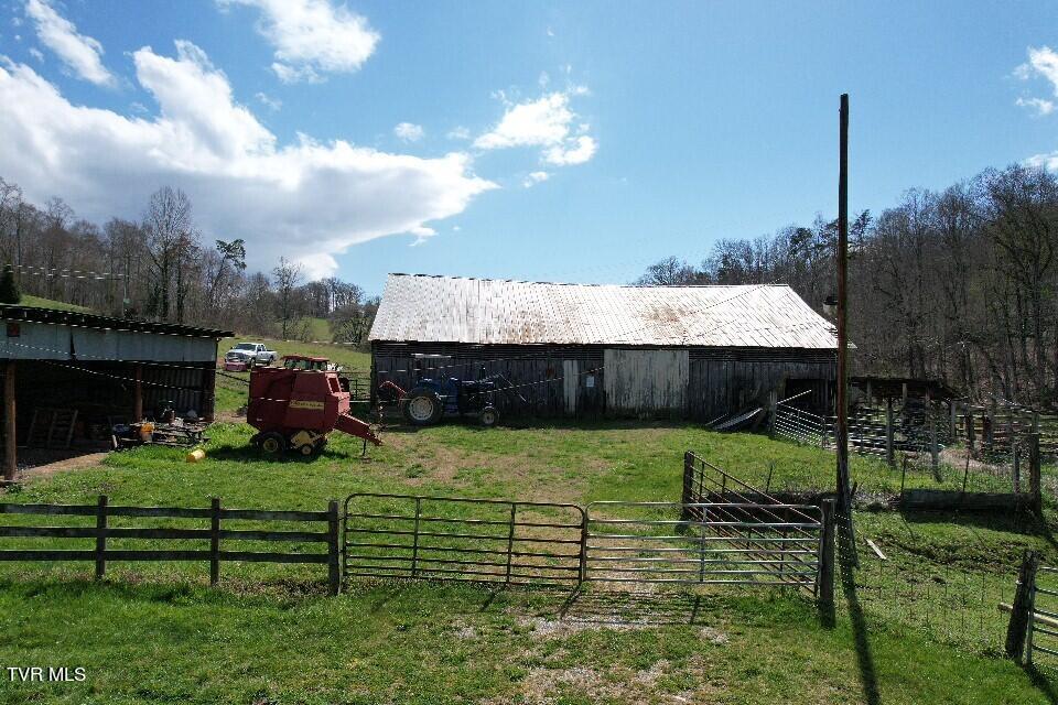115 Tyne Gray Road Afton, TN 37616 - Photo 3 of 29 DJI_0468.DNG