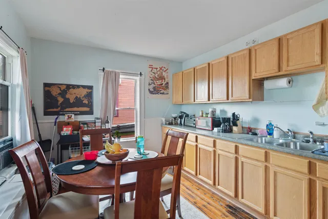 $1,109,000 | 305-307 North Winooski Avenue, Burlington, VT 05401