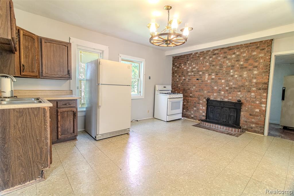 749 East Newburg Road Carleton, MI 48117 - Photo 36 of 43
