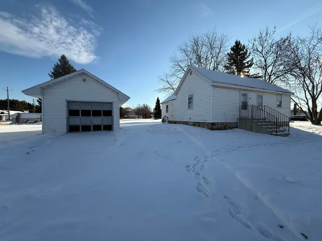 $149,900 | 264 Cook Avenue, Oconto, WI 54153