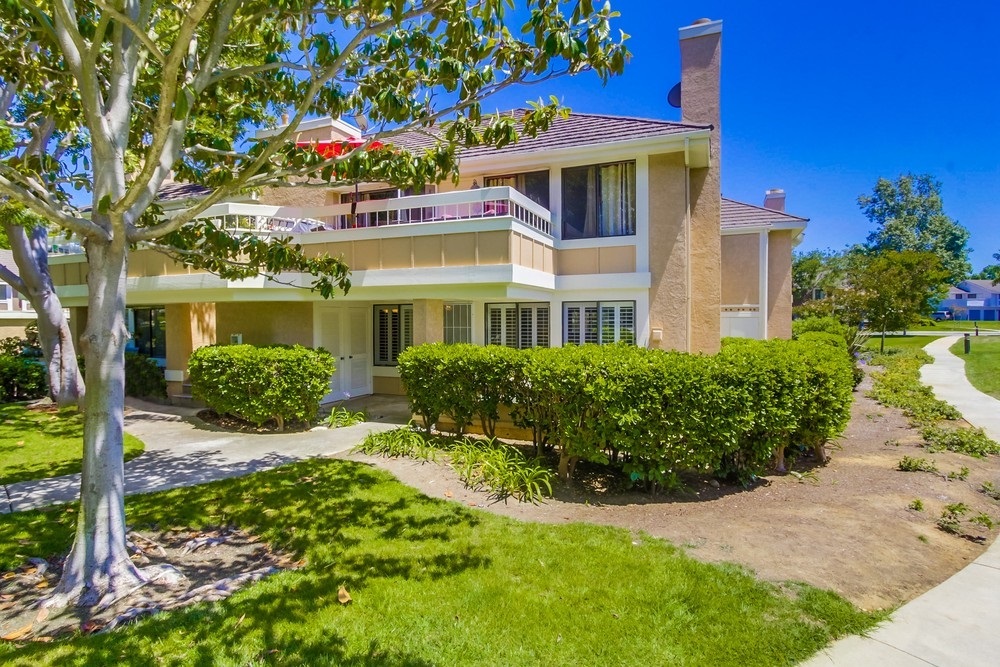 864 Buttercup Road Carlsbad, CA 92011 - Photo 1 of 25