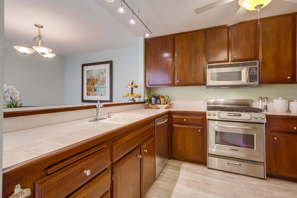 864 Buttercup Road Carlsbad, CA 92011 - Photo 15 of 25