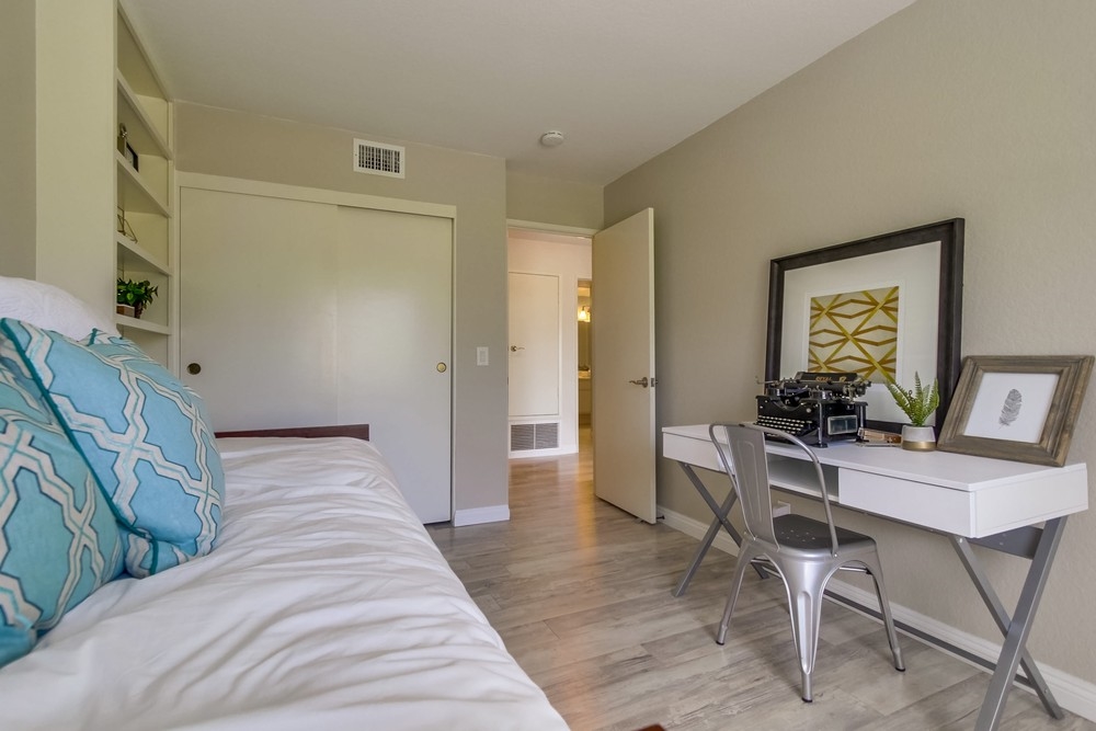 864 Buttercup Road Carlsbad, CA 92011 - Photo 20 of 25