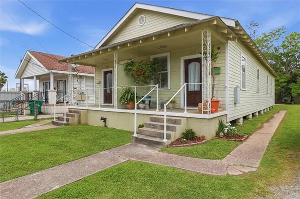 $265,000 | 417-419 MacArthur Avenue, Harvey, LA 70058