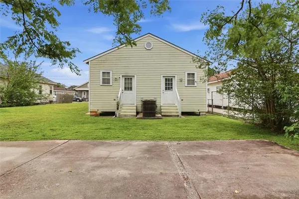 $265,000 | 417-419 MacArthur Avenue, Harvey, LA 70058
