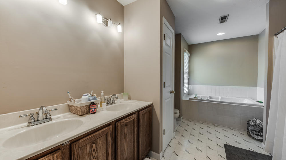7725 Sevilla Road Powell, TN 37849 - Photo 16 of 23 7725 sevilla rd-10